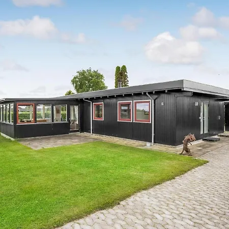 Beautiful In With Wifi Holiday home Hejls